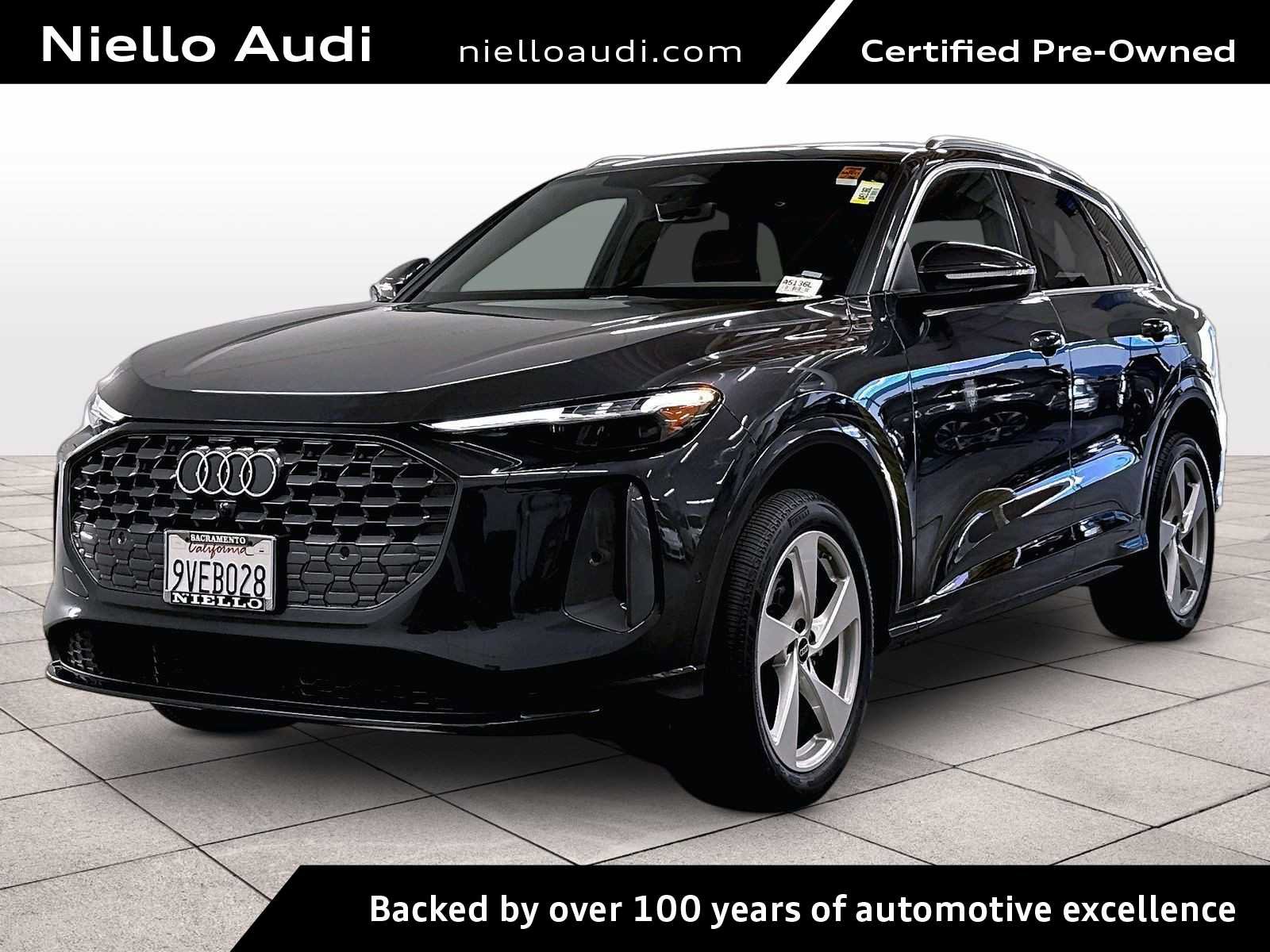 Certified 2025 Audi Q5 Premium w/ Premium Plus AWD/4WD image 1