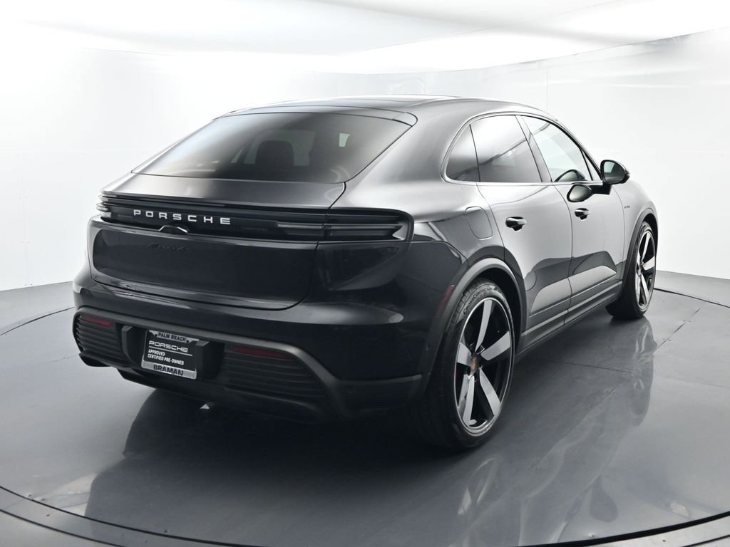 Certified 2025 Porsche Macan 4S Electric image 14