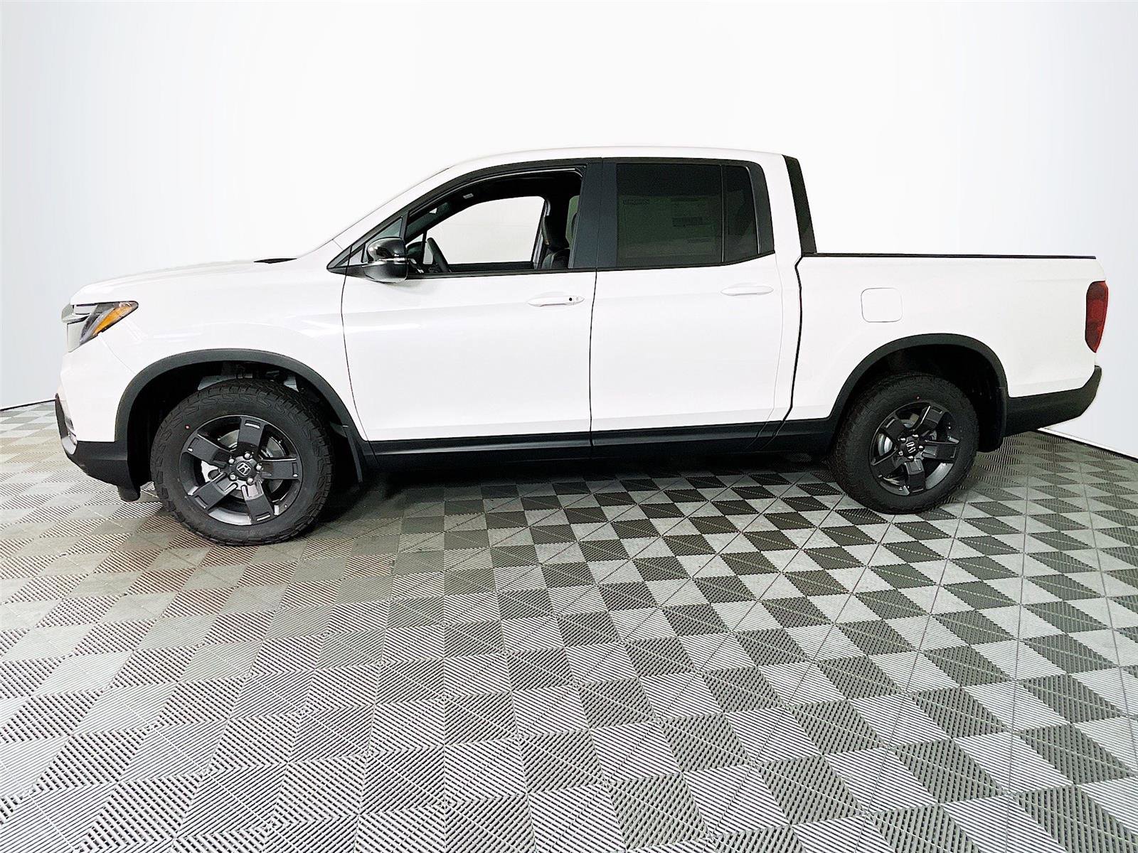 New 2026 Honda Ridgeline TrailSport image 3