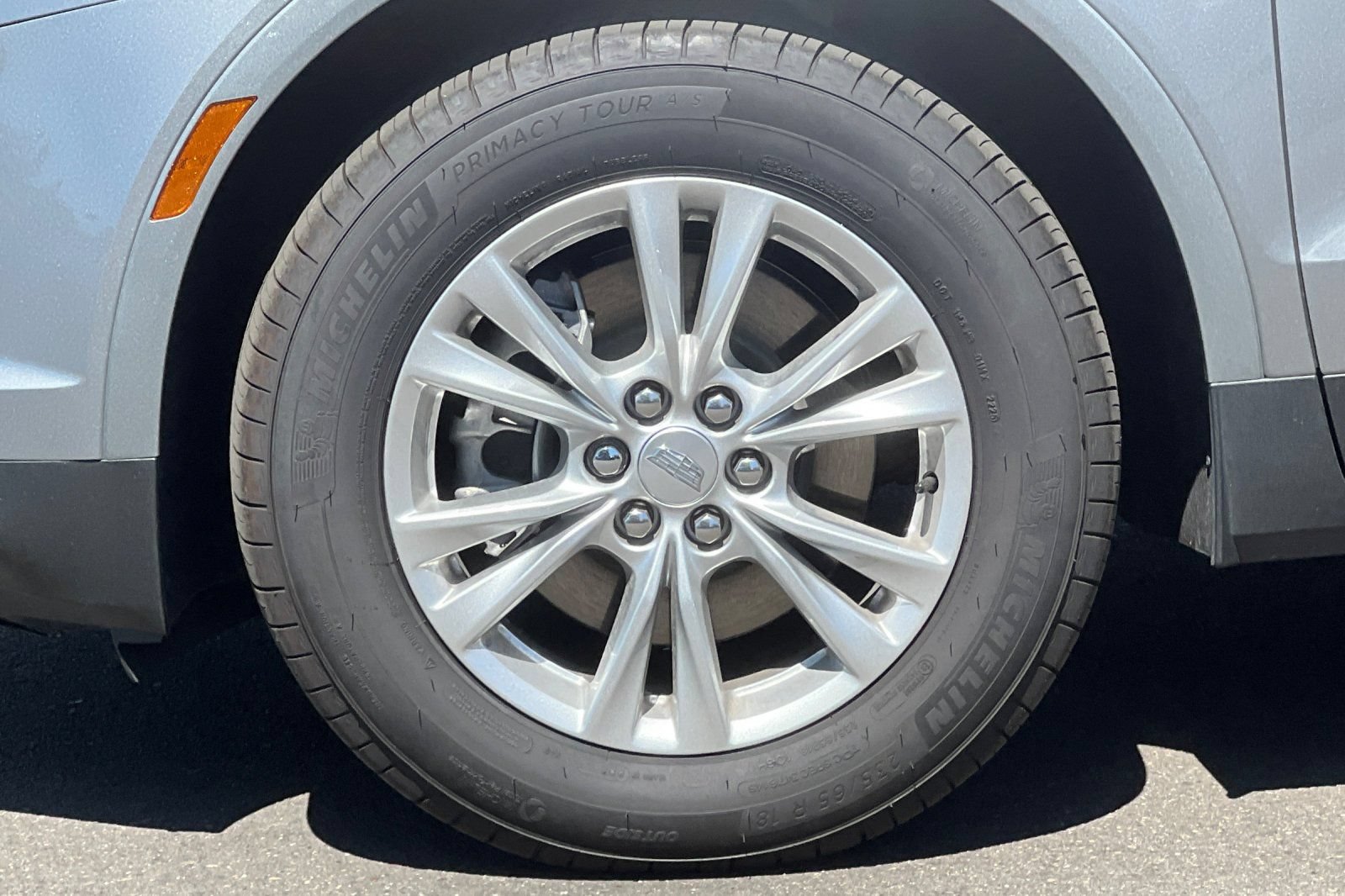 Used 2025 Cadillac XT5 Luxury w/ LPO, Floor Liner Package FWD image 43