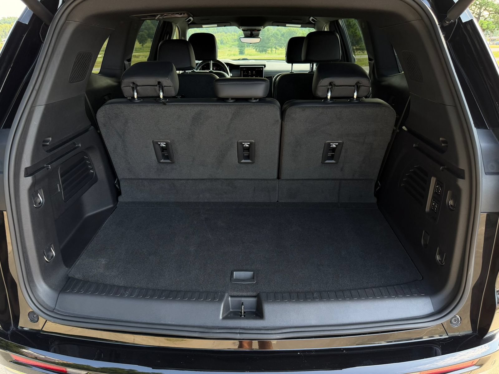 Used 2024 GMC Acadia Denali w/ Super Cruise Package FWD image 32
