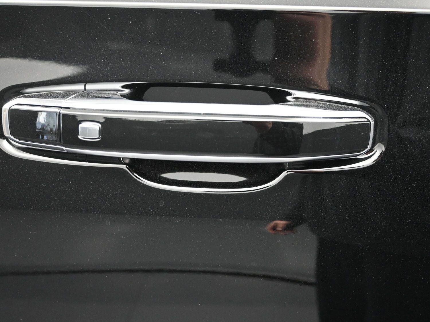 New 2026 Chevrolet Tahoe Premier w/ Sun And Tow Package image 7