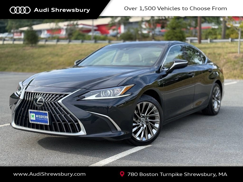 Used 2024 Lexus ES 300h w/ Luxury Package
