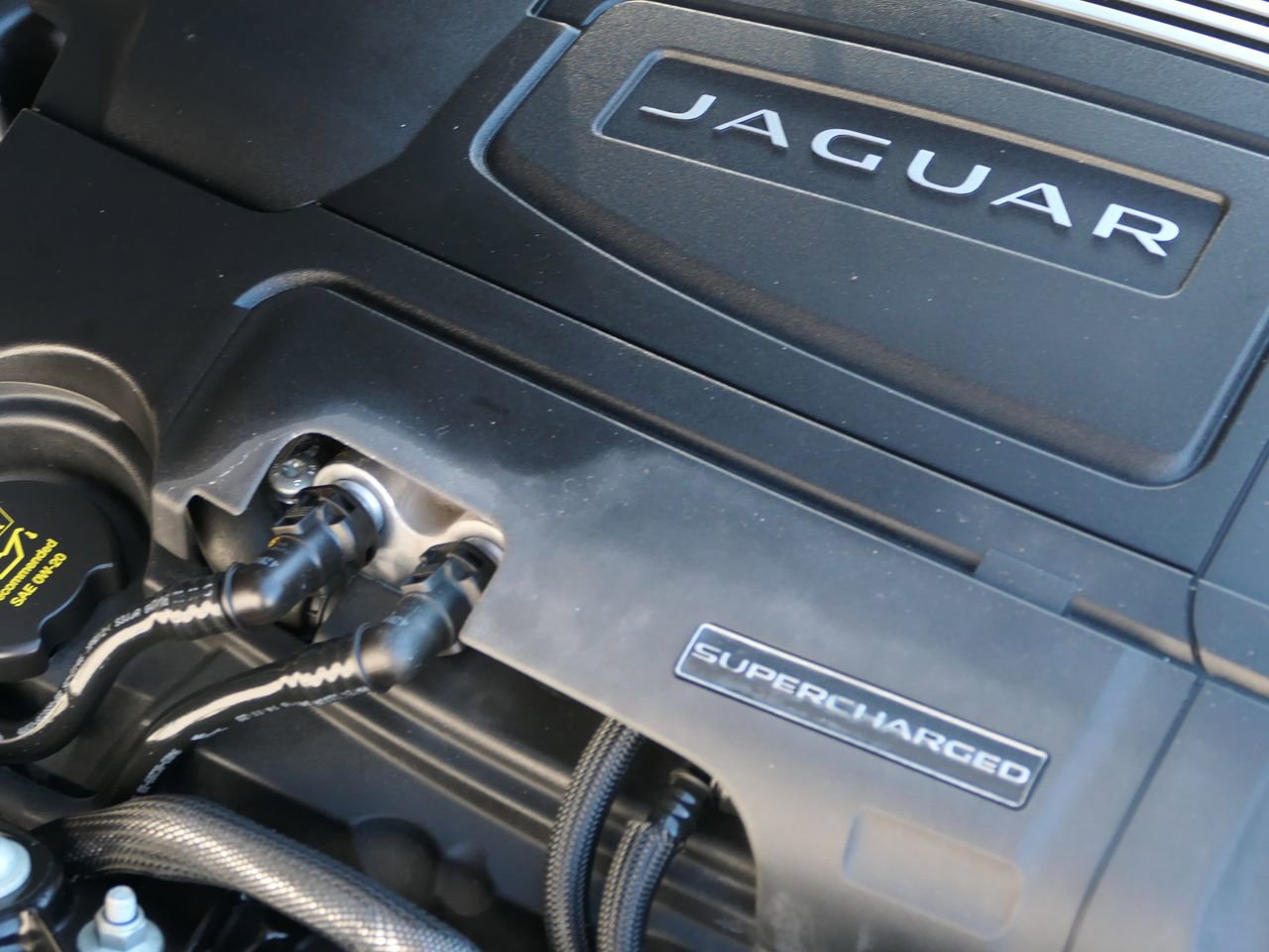 Used 2017 Jaguar F-TYPE Coupe image 28