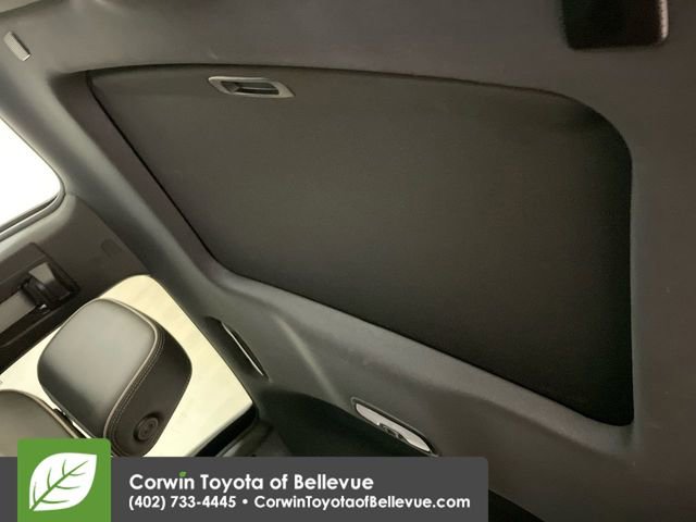 Used 2024 GMC Canyon Denali image 23