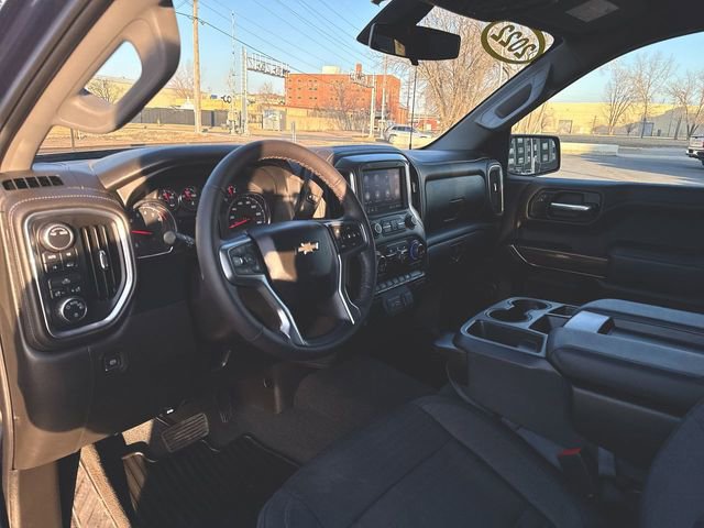 Used 2022 Chevrolet Silverado 1500 LT image 10