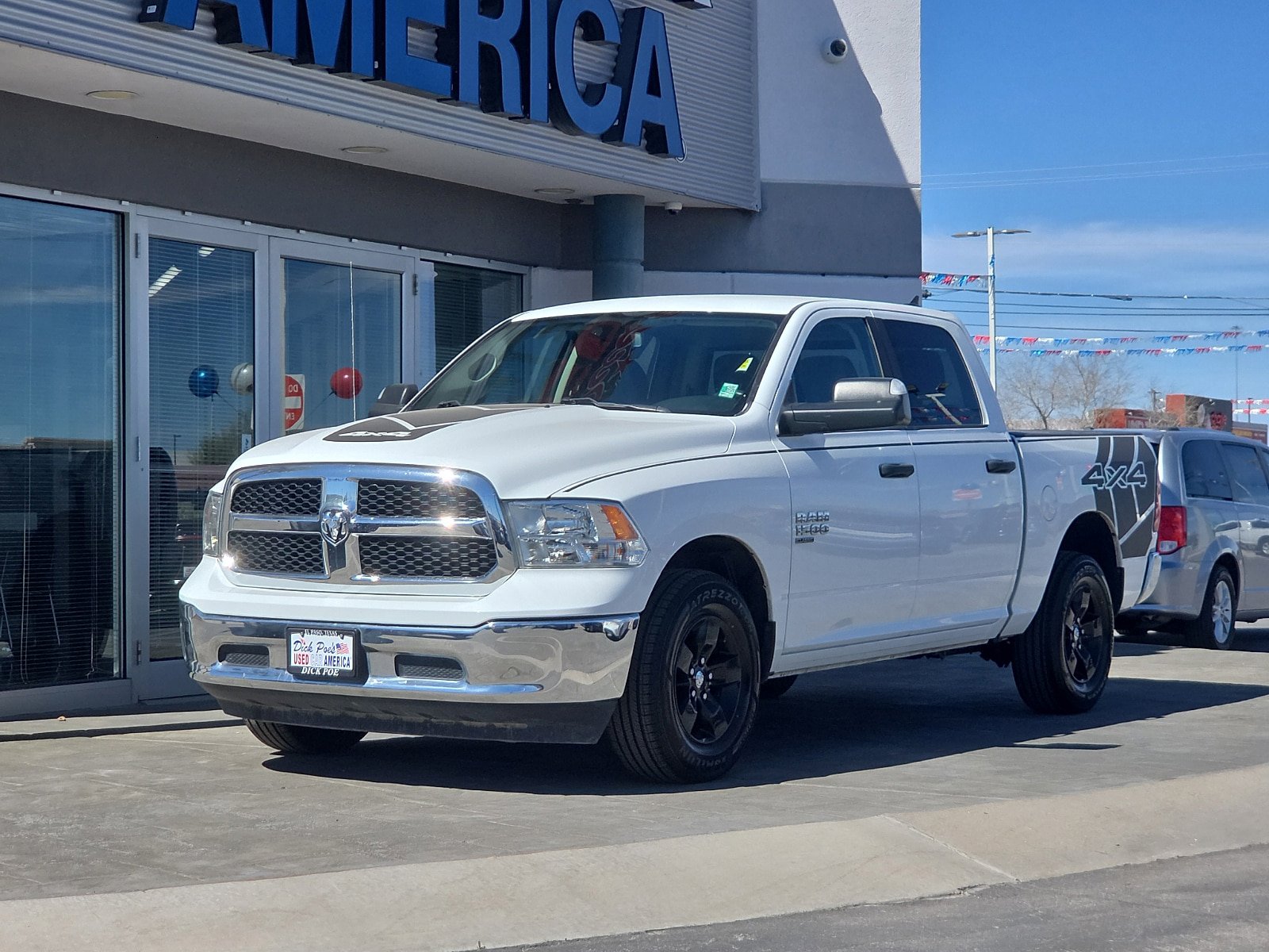 Used 2023 RAM 1500 Classic SLT w/ Trailer & Traction Group AWD/4WD image 2