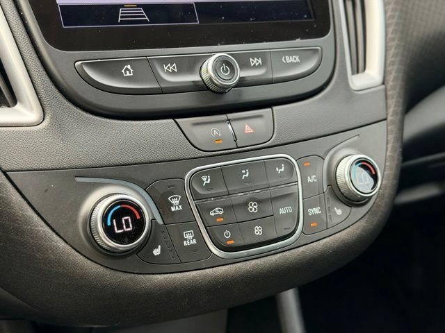 Used 2025 Chevrolet Malibu LT FWD image 16