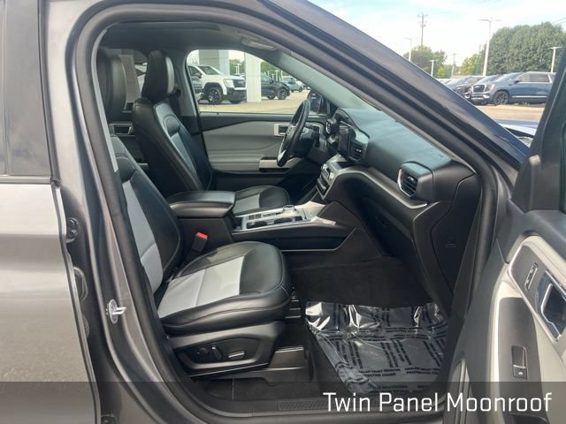 Used 2022 Ford Explorer XLT w/ Equipment Group 202A RWD image 40
