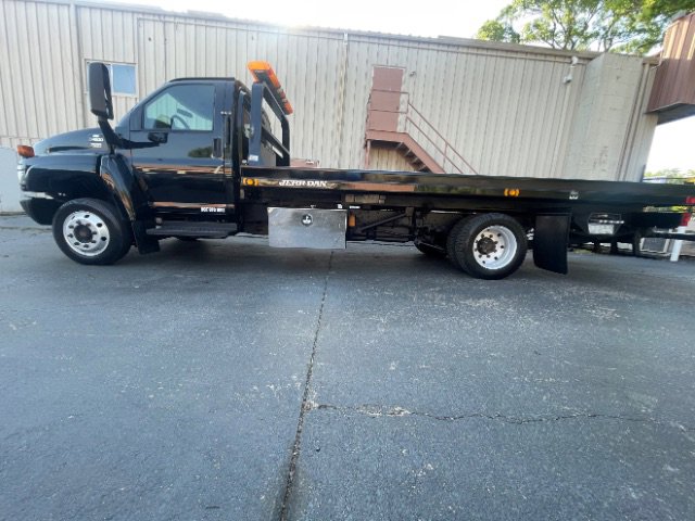 Used 2005 Chevrolet Kodiak C4500 2WD Regular Cab image 2