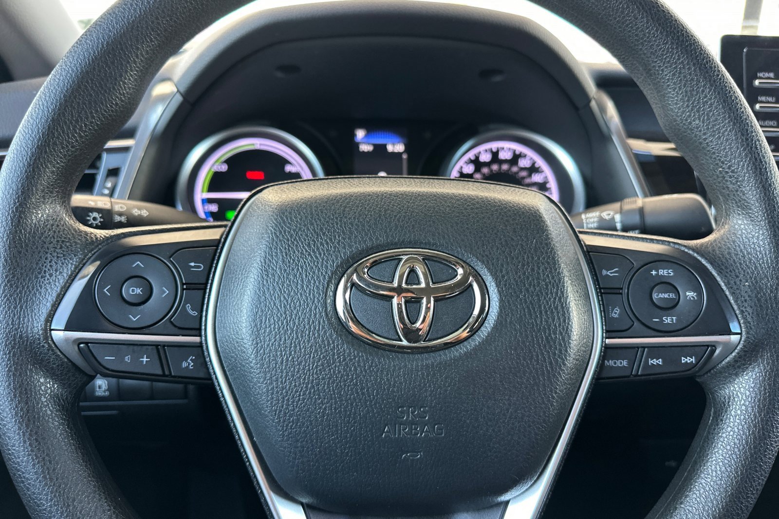 Used 2023 Toyota Camry LE image 29