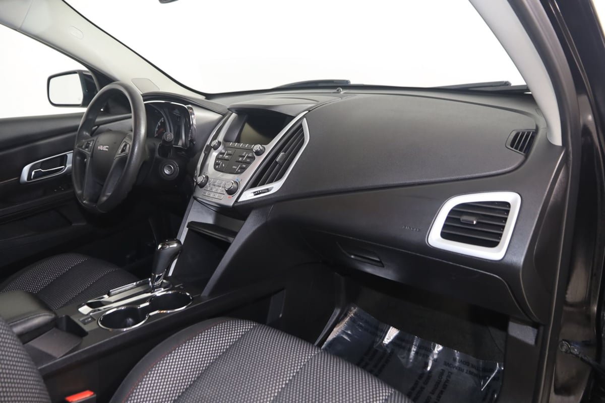 Used 2017 GMC Terrain SLE FWD image 34