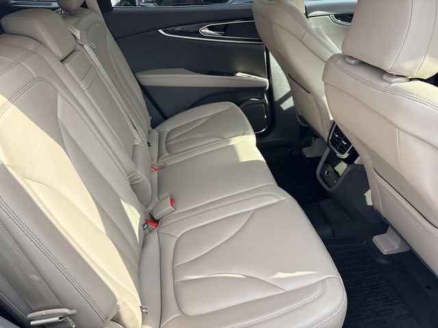 Certified 2022 Lincoln Nautilus AWD w/ Premium Package image 21