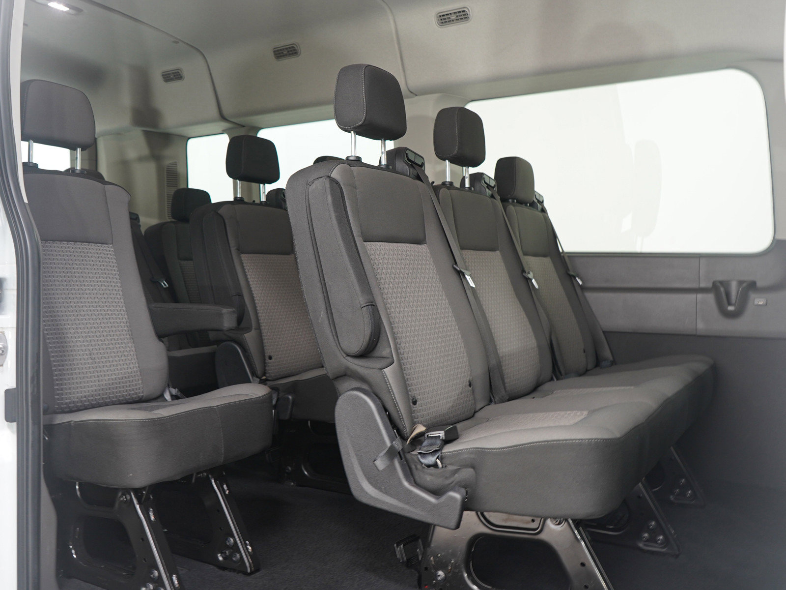 Used 2024 Ford Transit 350 XLT image 12
