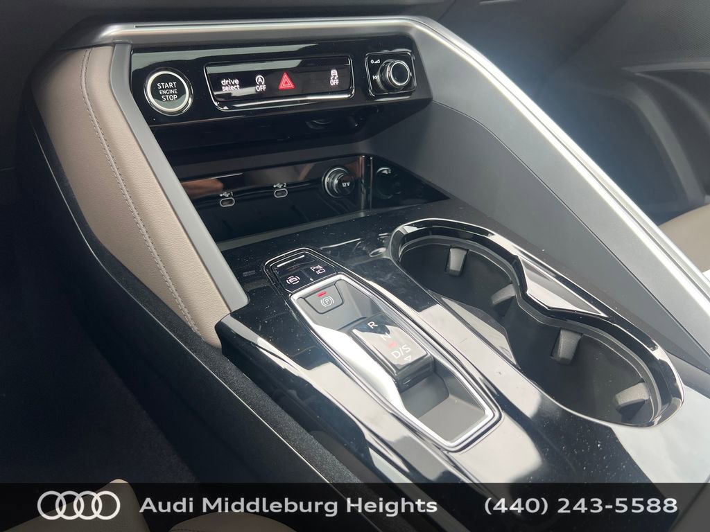 Used 2025 Audi Q5 Premium Plus w/ Premium Plus image 45