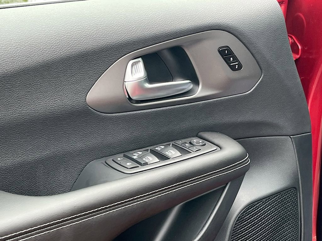 New 2027 Chrysler Pacifica Touring Plus FWD image 18
