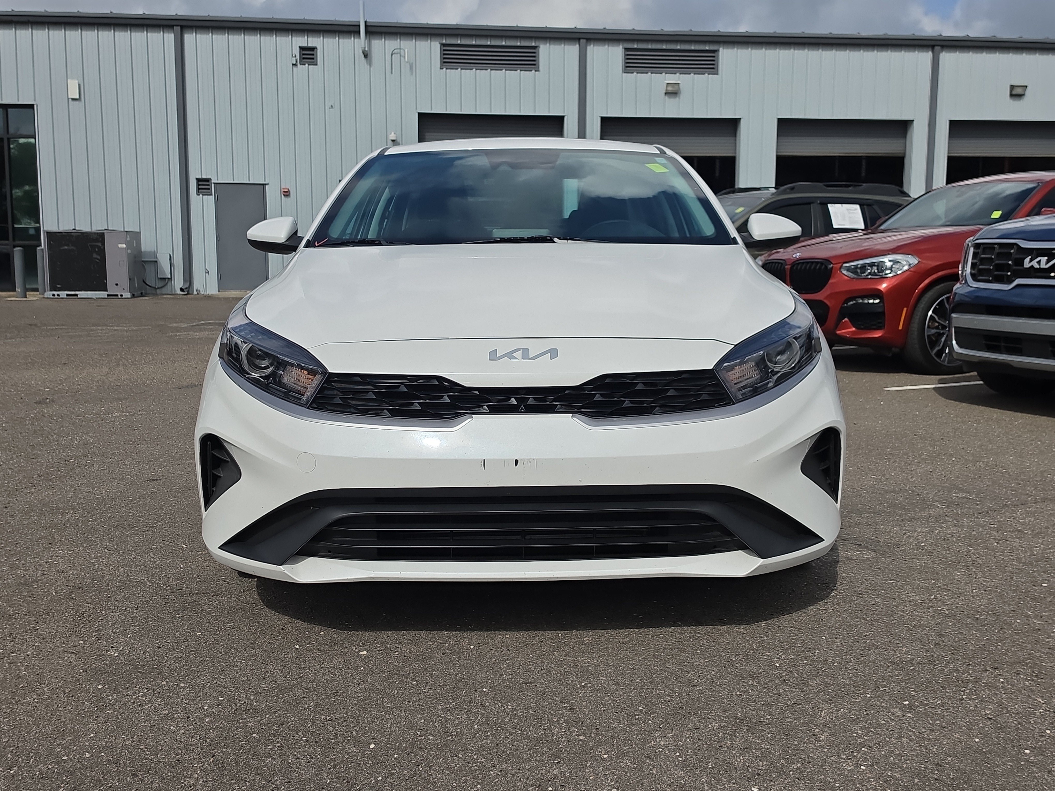 Certified 2023 Kia Forte LXS FWD image 3
