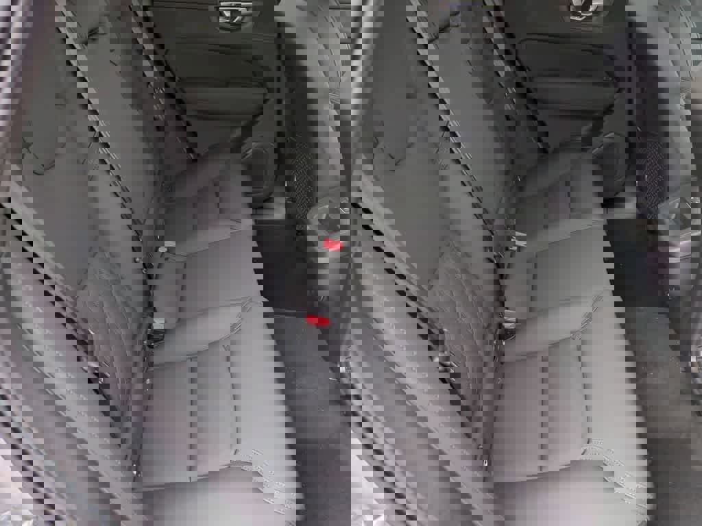 Used 2026 Volvo XC60 B5 Plus w/ Protection Package Premier image 20