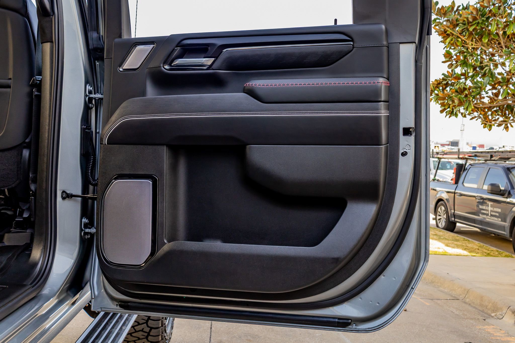 Used 2025 GMC Sierra 2500 AT4X w/ Snow Plow Prep/Camper Package image 39