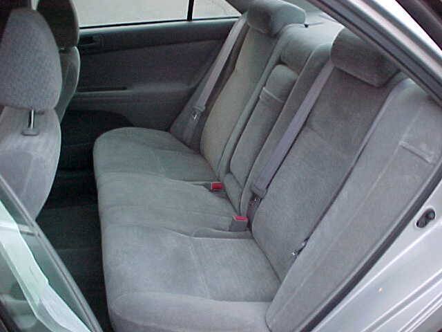 Used 2002 Toyota Camry LE w/ Pkg 2 FWD image 14