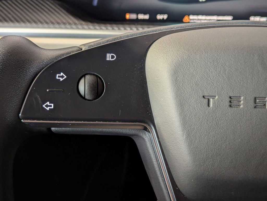 Used 2022 Tesla Model X Plaid image 41