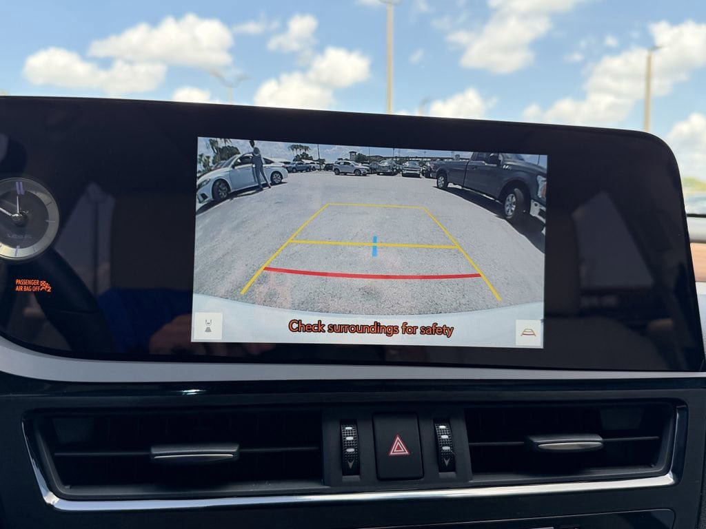 Used 2024 Lexus ES 350 w/ Technology Package FWD image 23