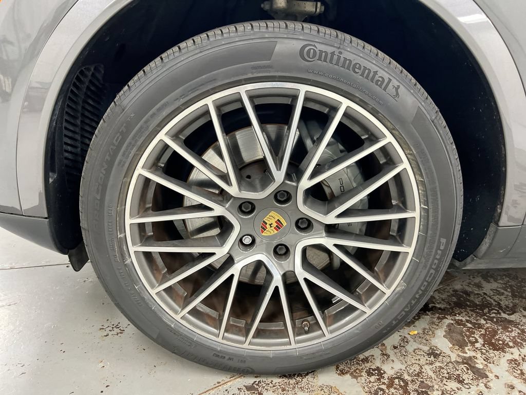 Used 2020 Porsche Cayenne S AWD/4WD image 28
