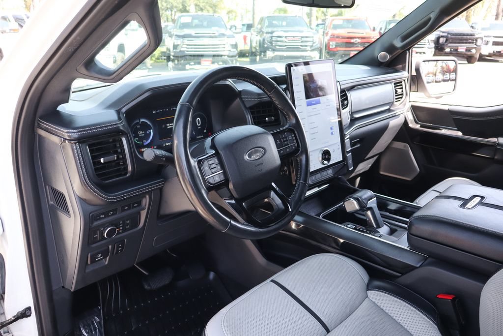 Used 2022 Ford F150 Lightning Platinum AWD/4WD image 19