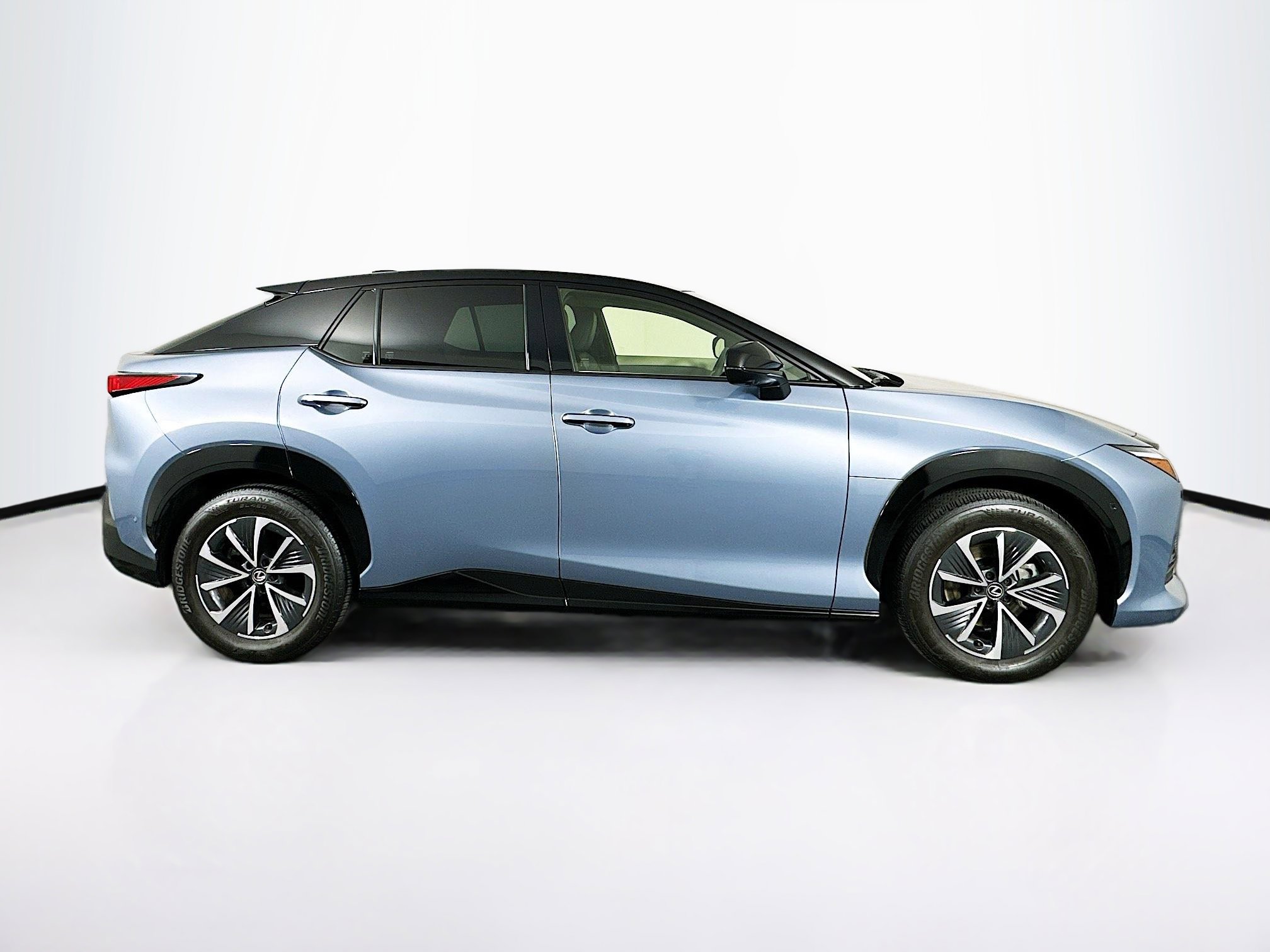 Used 2023 Lexus RZ 450e Premium w/ Technology Package AWD/4WD image 10
