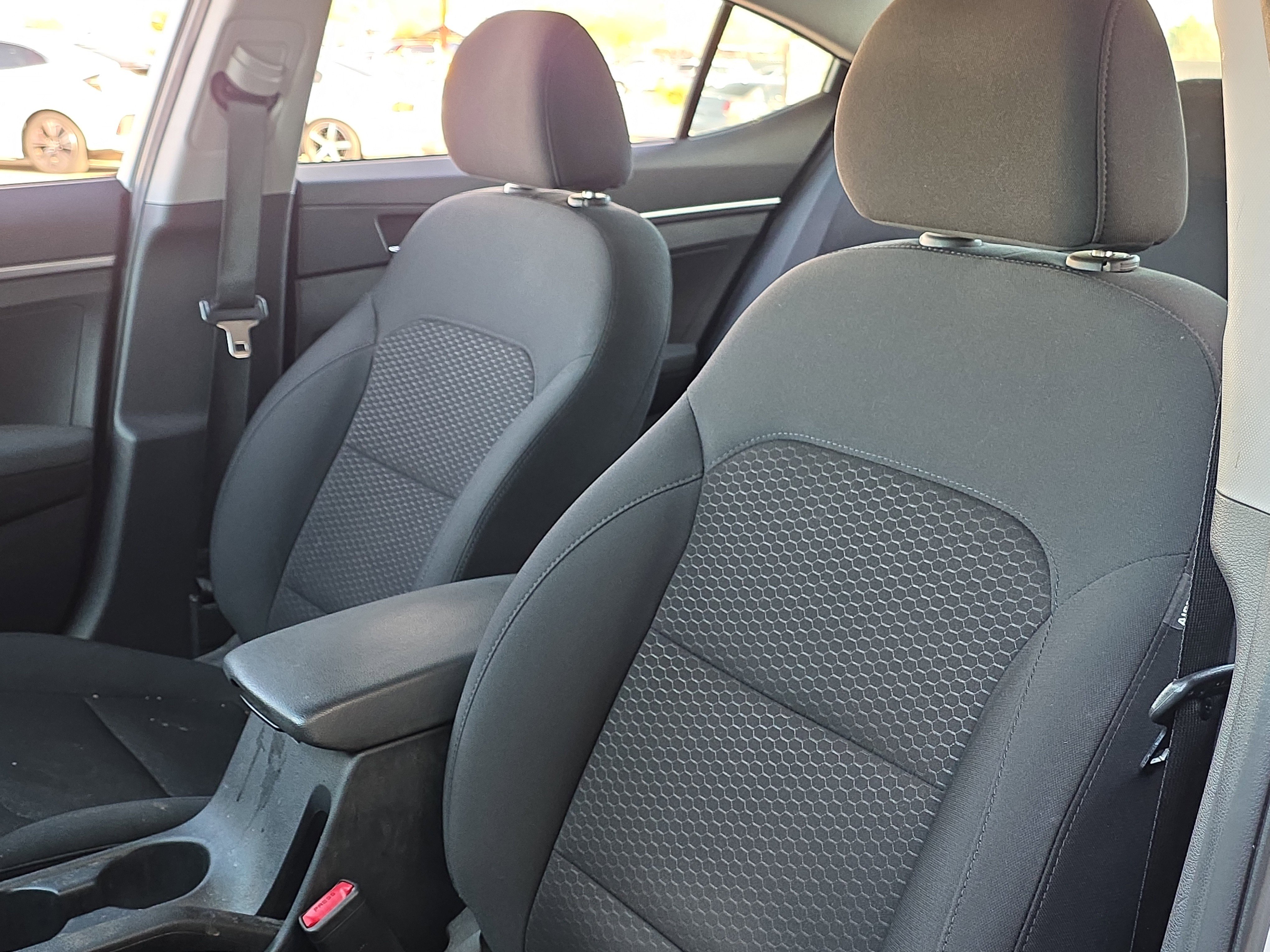 Used 2019 Hyundai Elantra SE w/ Cargo Package image 12