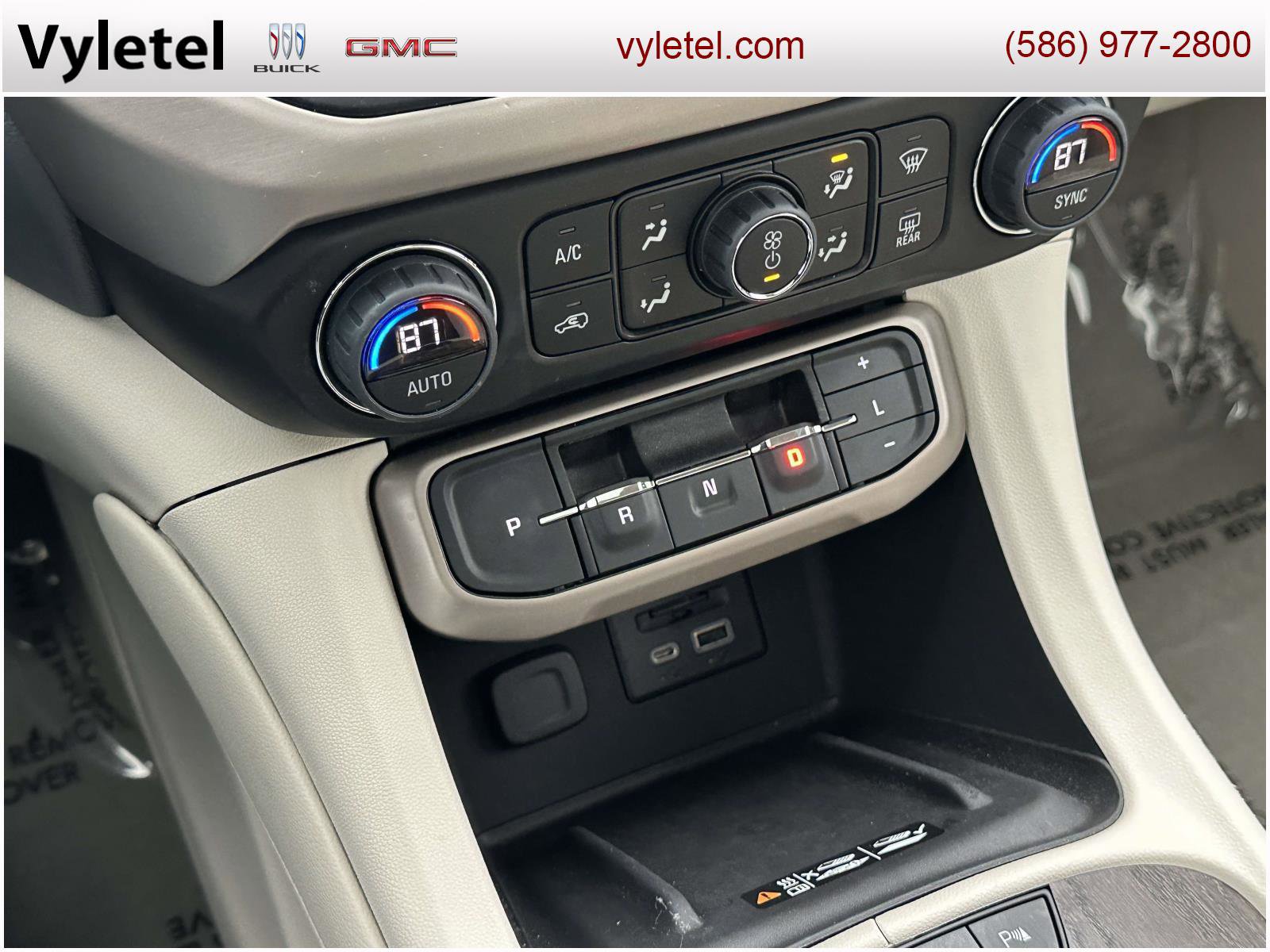Certified 2023 GMC Acadia Denali w/ Denali Ultimate Package image 29