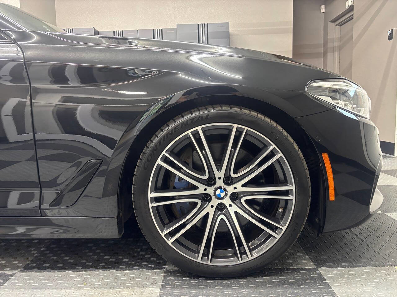 Used 2017 BMW 540i RWD image 5