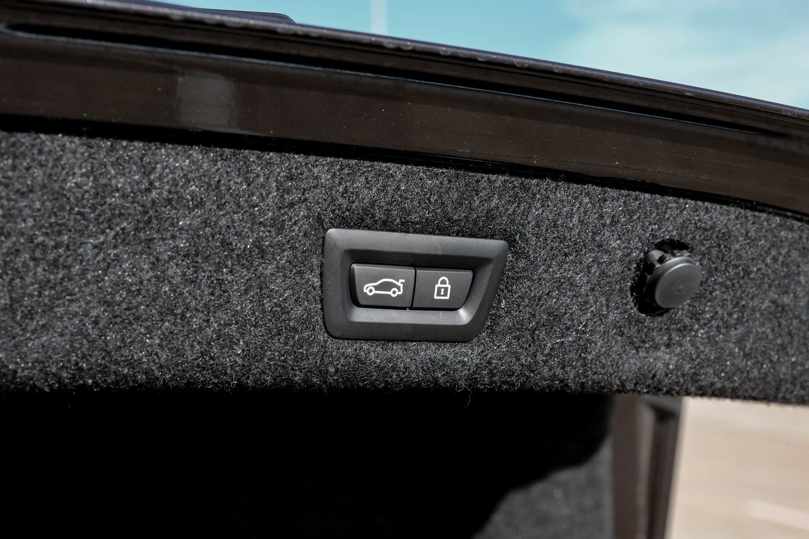 Used 2023 BMW 530i xDrive w/ Executive Package image 68