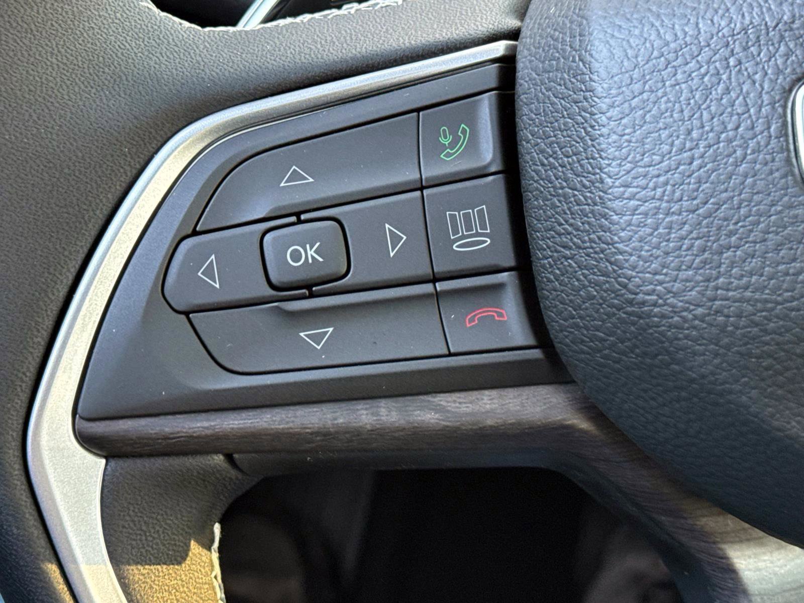 New 2025 Jeep Grand Cherokee Limited image 15