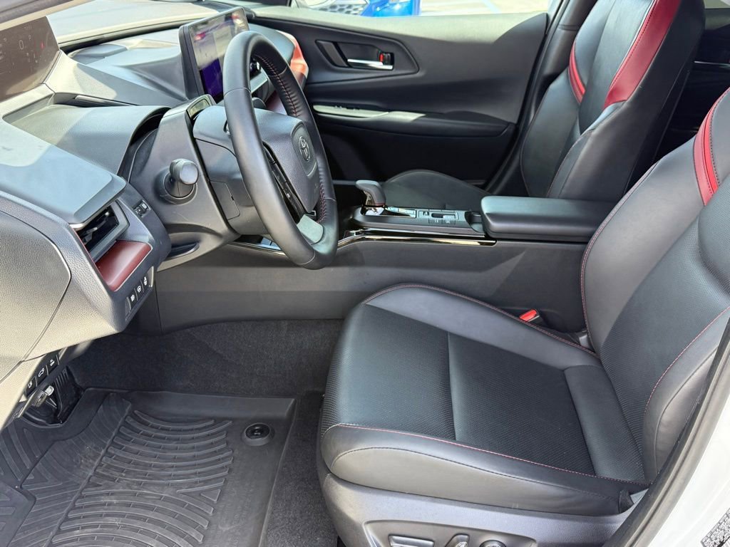 Used 2024 Toyota Prius Prime Premium w/ Advanced Technology Package image 20