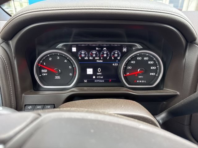 Used 2021 Chevrolet Silverado 1500 LTZ w/ LTZ Premium Package AWD/4WD image 25