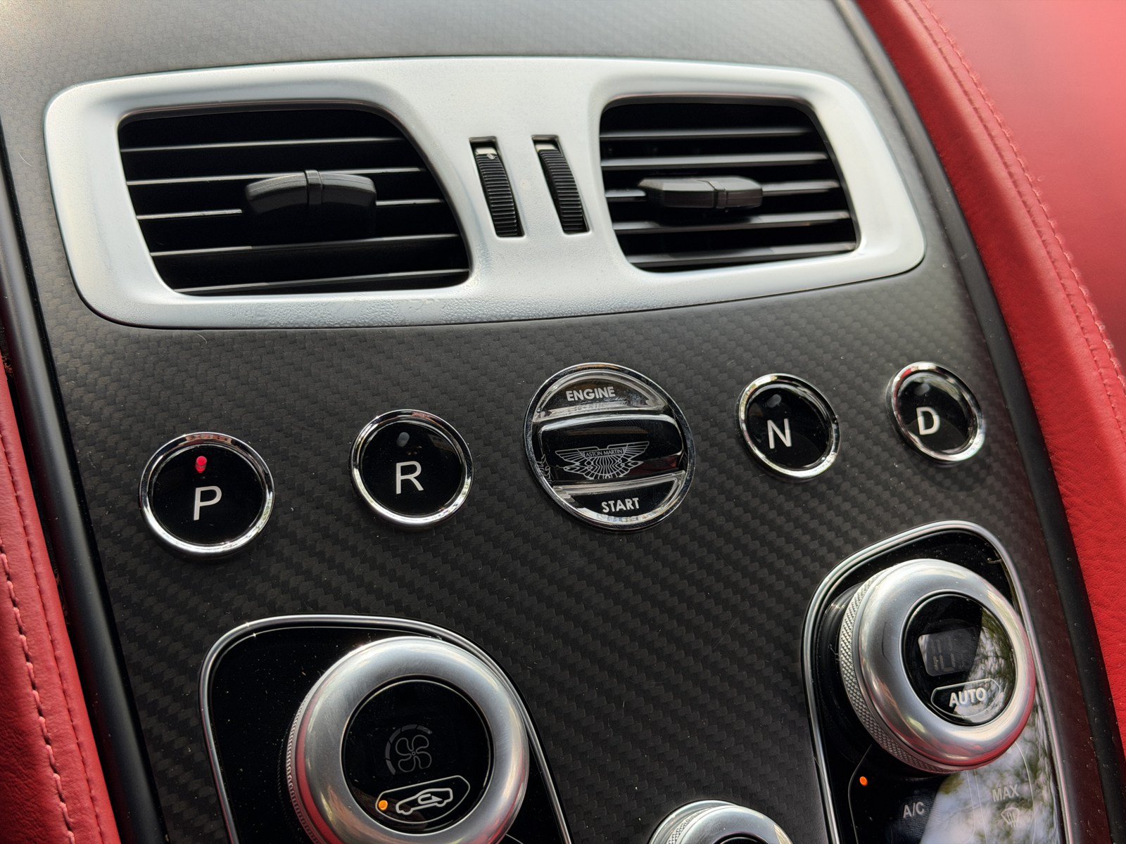 Used 2014 Aston Martin Vanquish Coupe RWD image 26