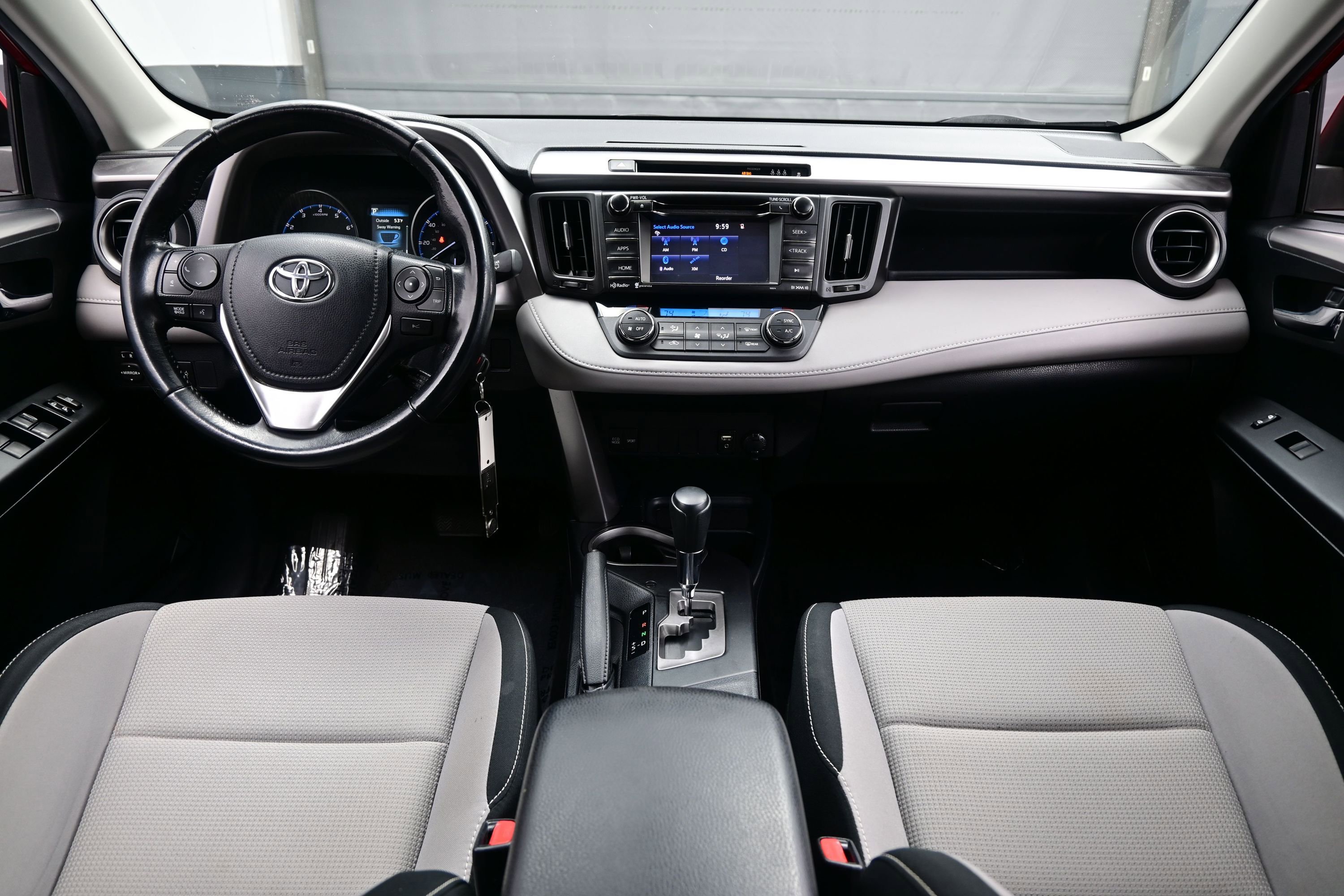 Used 2017 Toyota RAV4 XLE w/ Plus Special Value Package AWD/4WD image 16