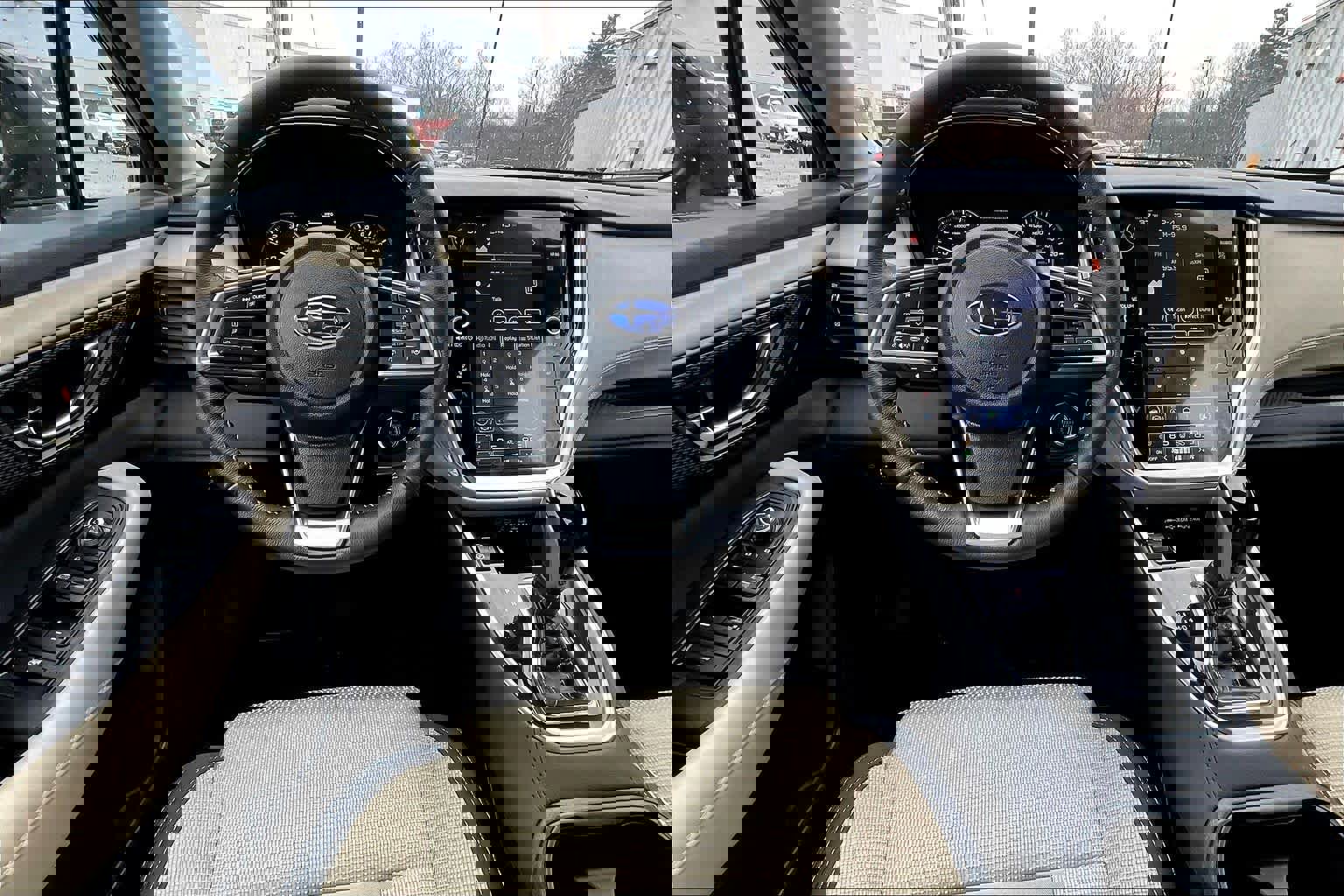 Used 2025 Subaru Outback Premium image 6