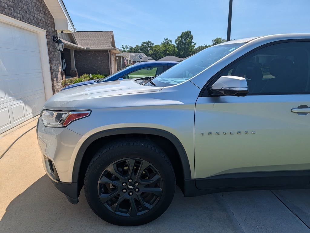 Used 2020 Chevrolet Traverse RS FWD image 12