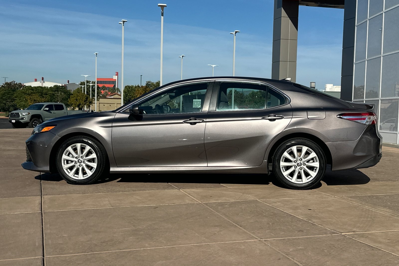 Certified 2020 Toyota Camry LE FWD image 8