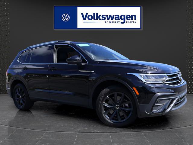 Certified 2024 Volkswagen Tiguan SE FWD image 1