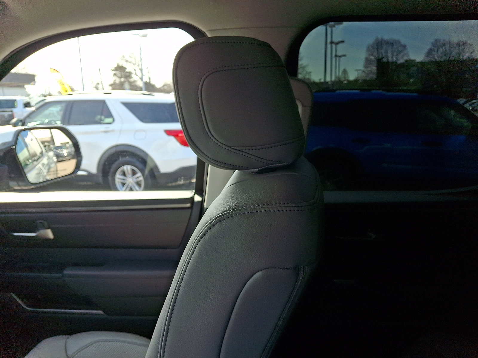 Used 2023 Toyota Tundra SR5 w/ SR5 Premium Package image 17