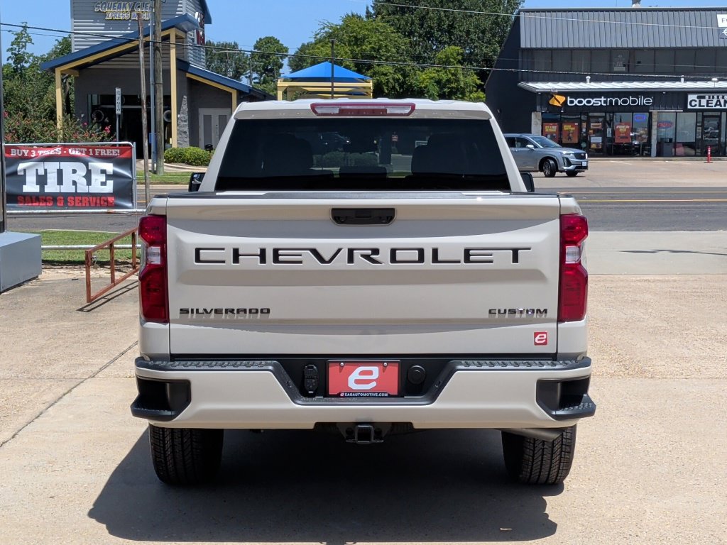 New 2026 Chevrolet Silverado 1500 Custom w/ LPO, Dark Essentials Package RWD image 7