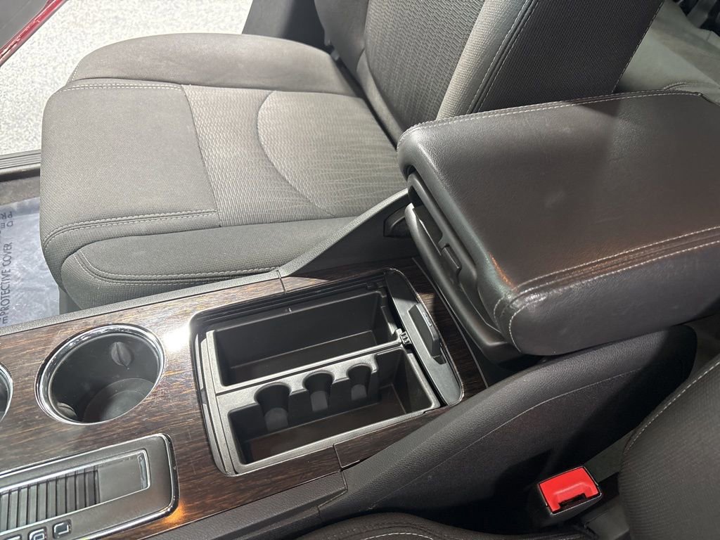 Used 2016 Chevrolet Traverse LT w/ Style and Technology Package image 27