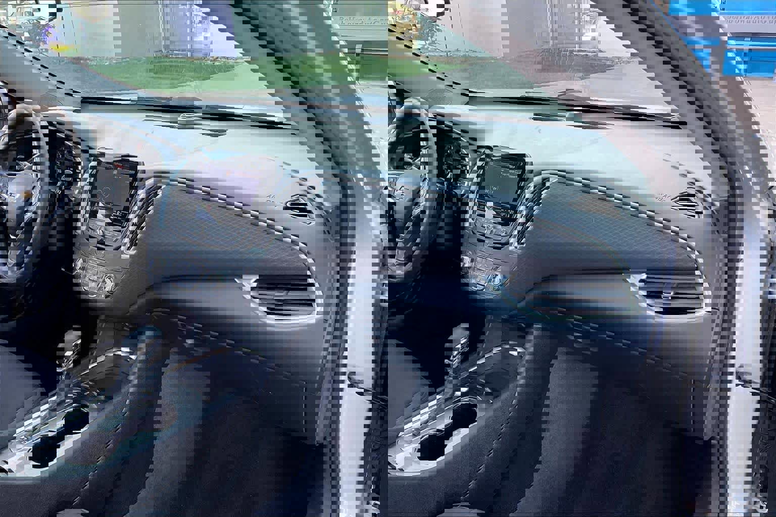 Used 2022 Chevrolet Malibu LT image 17