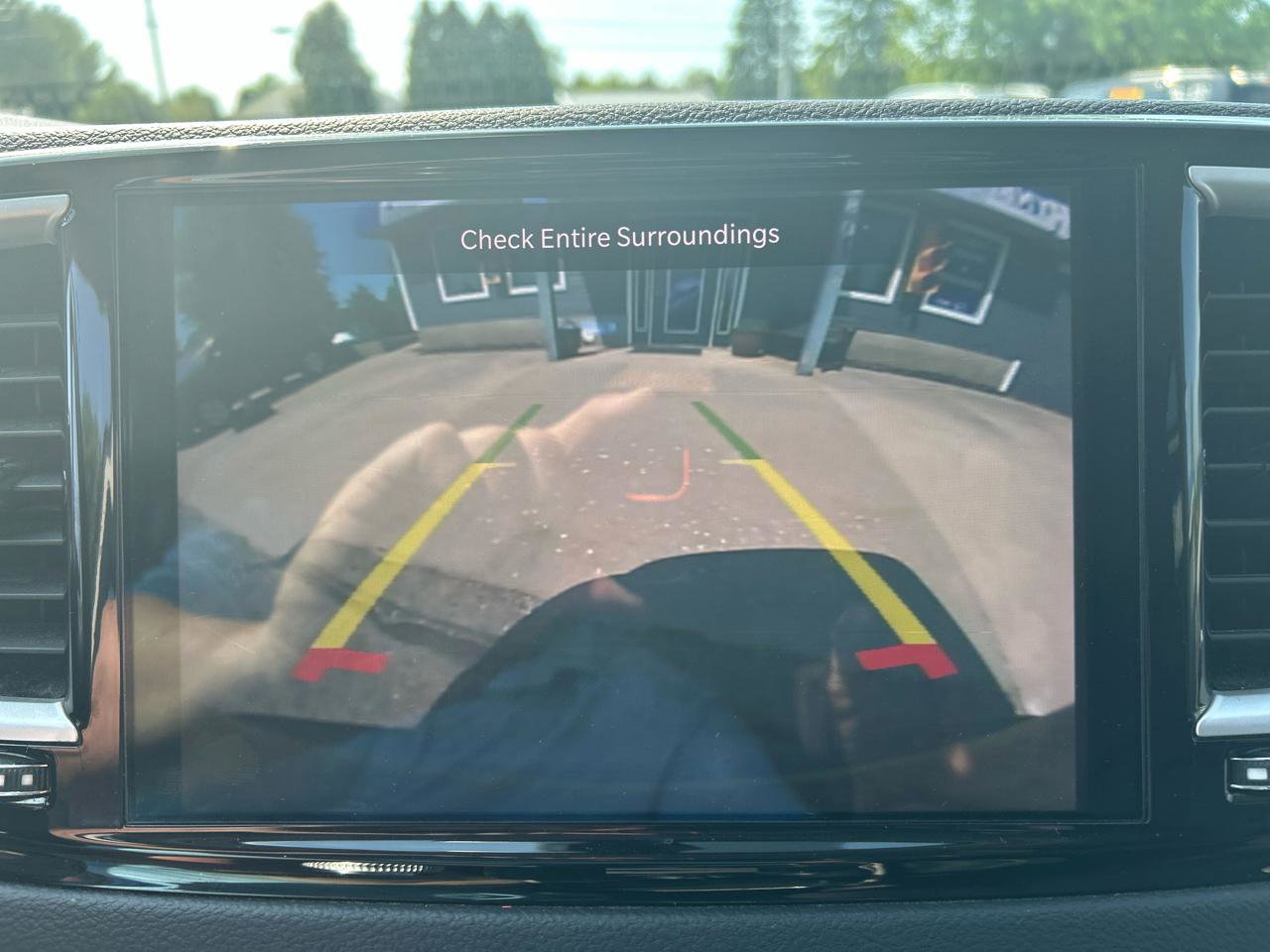 Used 2022 Chrysler Pacifica Touring-L FWD image 14