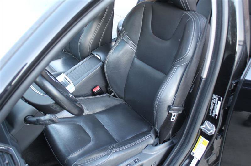 Used 2017 Volvo S60 T5 Dynamic FWD image 11
