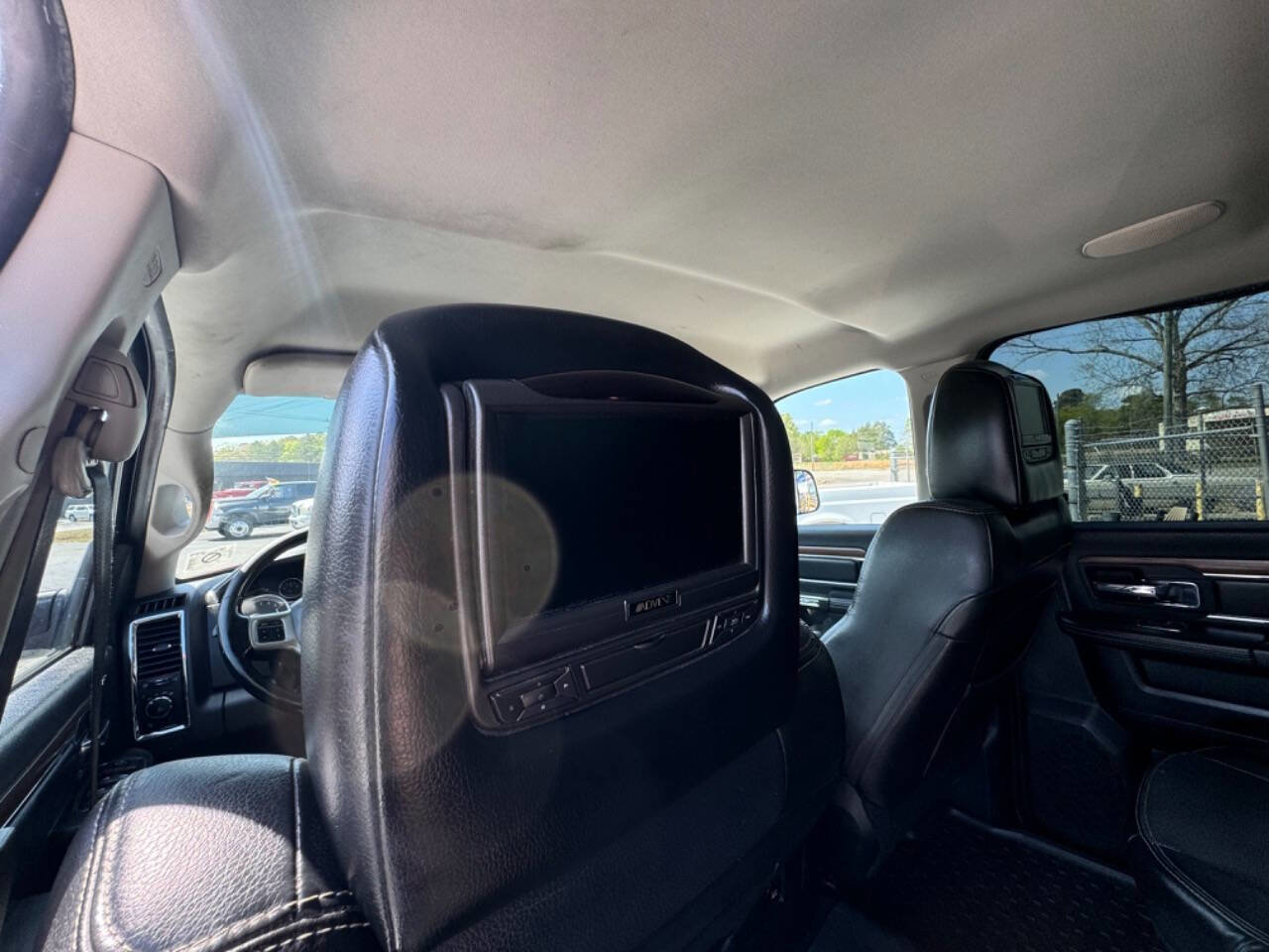 Used 2014 RAM 2500 Laramie w/ Protection Group image 14