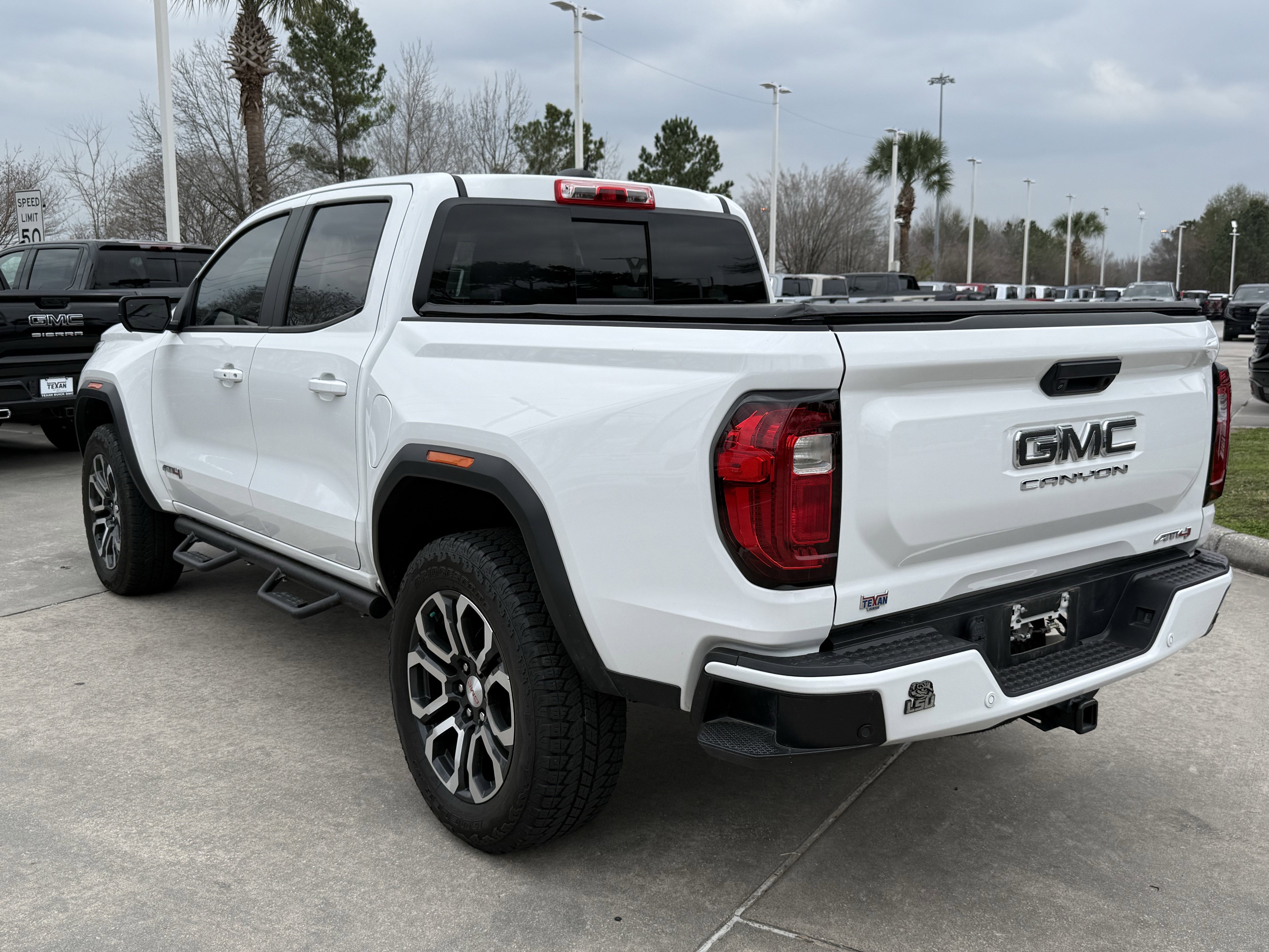 Used 2024 GMC Canyon AT4 w/ AT4 Premium Package image 7